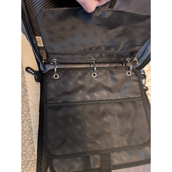 Case it Binder 2-in-1 Zipper Binder, Red/Black, Dual-121-A. Brand New! - Picture 11 of 16